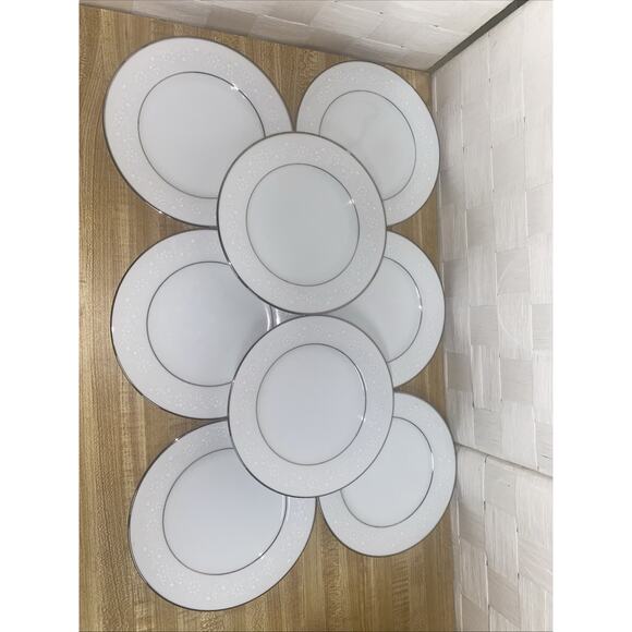 Set Of 8 Noritake Buckingham 6438 6.25” Bread /Butter Or Dessert Plates Japan - Picture 1 of 4